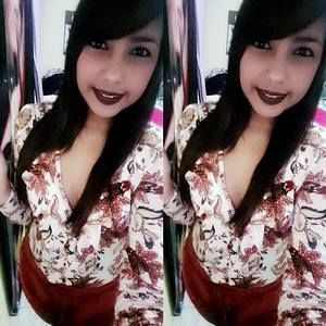 Meet your Posher, Karina b.